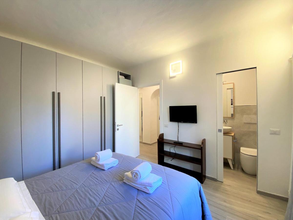 Casa Stella- A Due Passi Dal Corso Di Siena Apartment Екстериор снимка