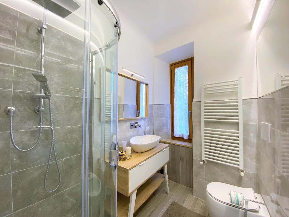 Casa Stella- A Due Passi Dal Corso Di Siena Apartment Екстериор снимка
